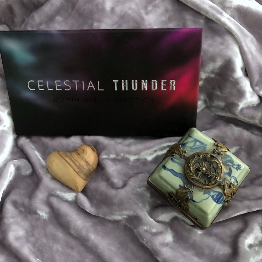 Celestial Thunder Shadow Palette - BNIB